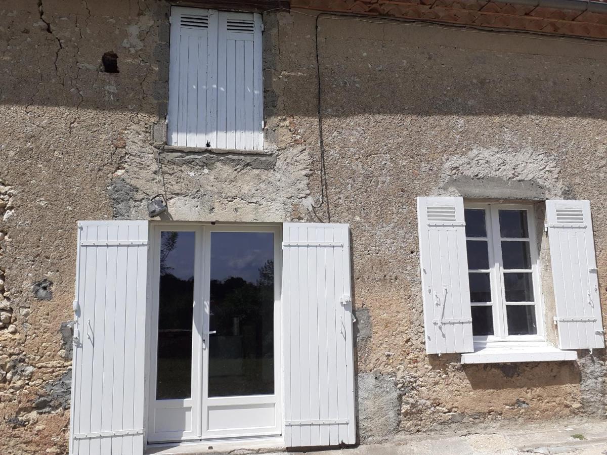 Chambre D'Hotes La Grange Chalagnac Buitenkant foto